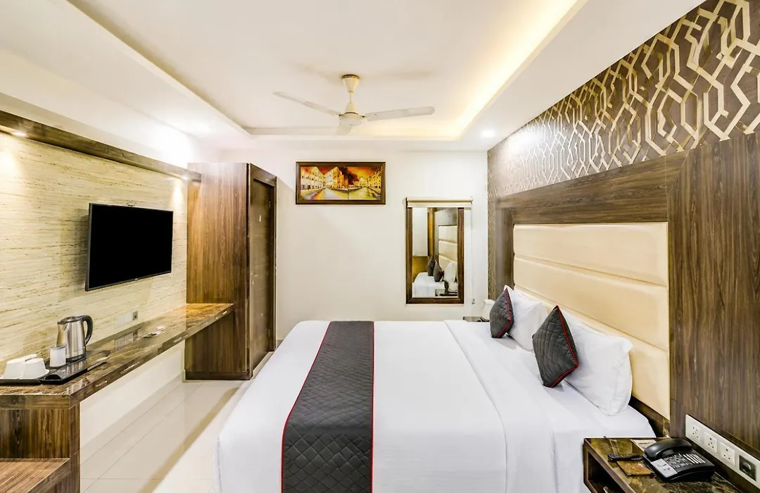 Hotel Nirvana Near Igi Airport Delhi-1